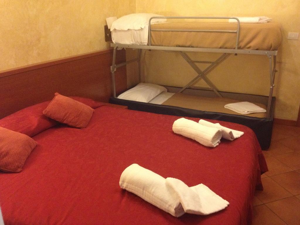 Roma Termini Inn Oda fotoğraf