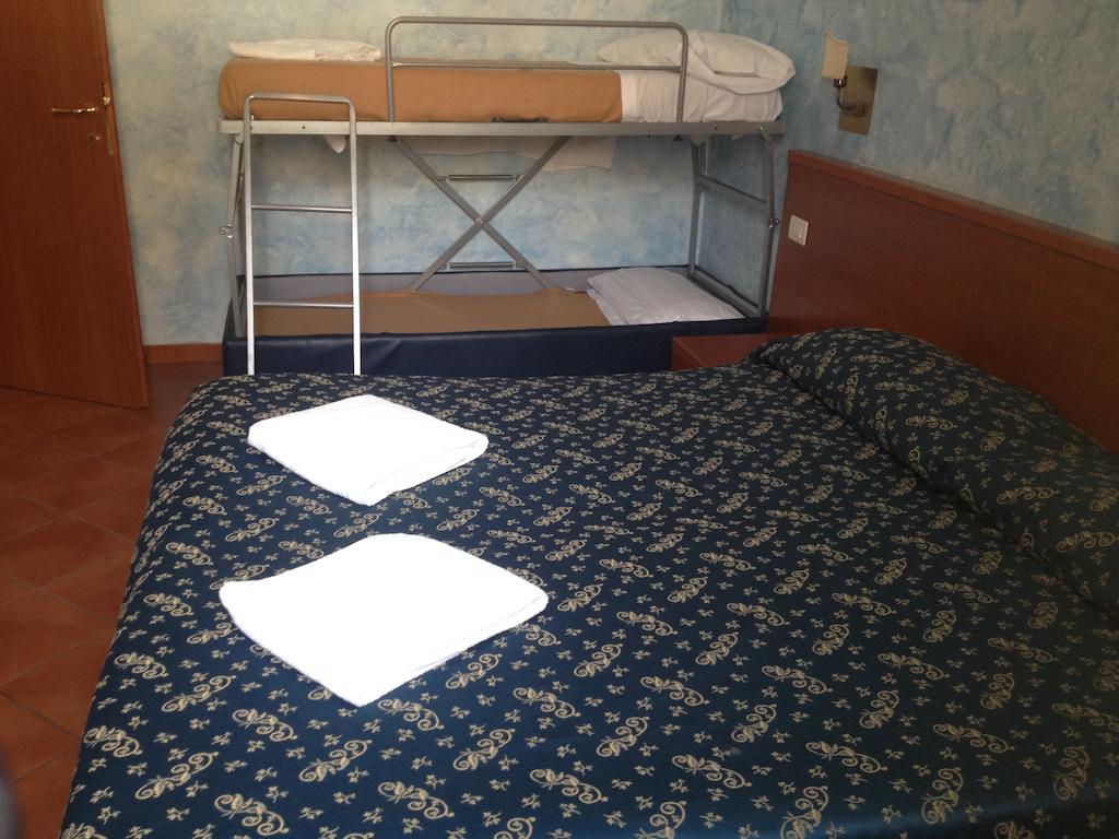 Roma Termini Inn Oda fotoğraf